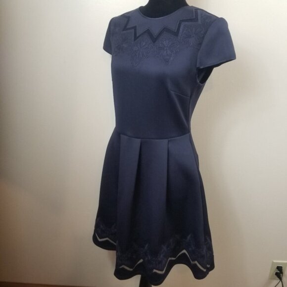 Ted Baker Dress US 6 Cheskka Lace and Mesh Skater Dress NWT $315 - Picture 4 of 15